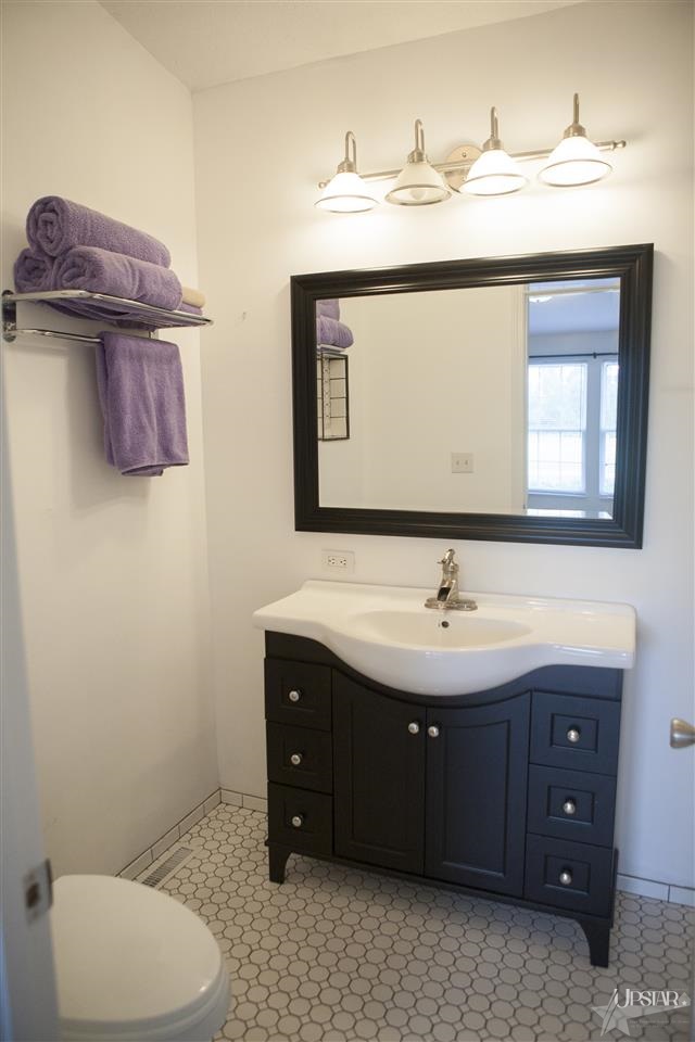 730 North Long Lake Road Albion, IN 46701 - Photo 12 of 27 Gallery Image 12