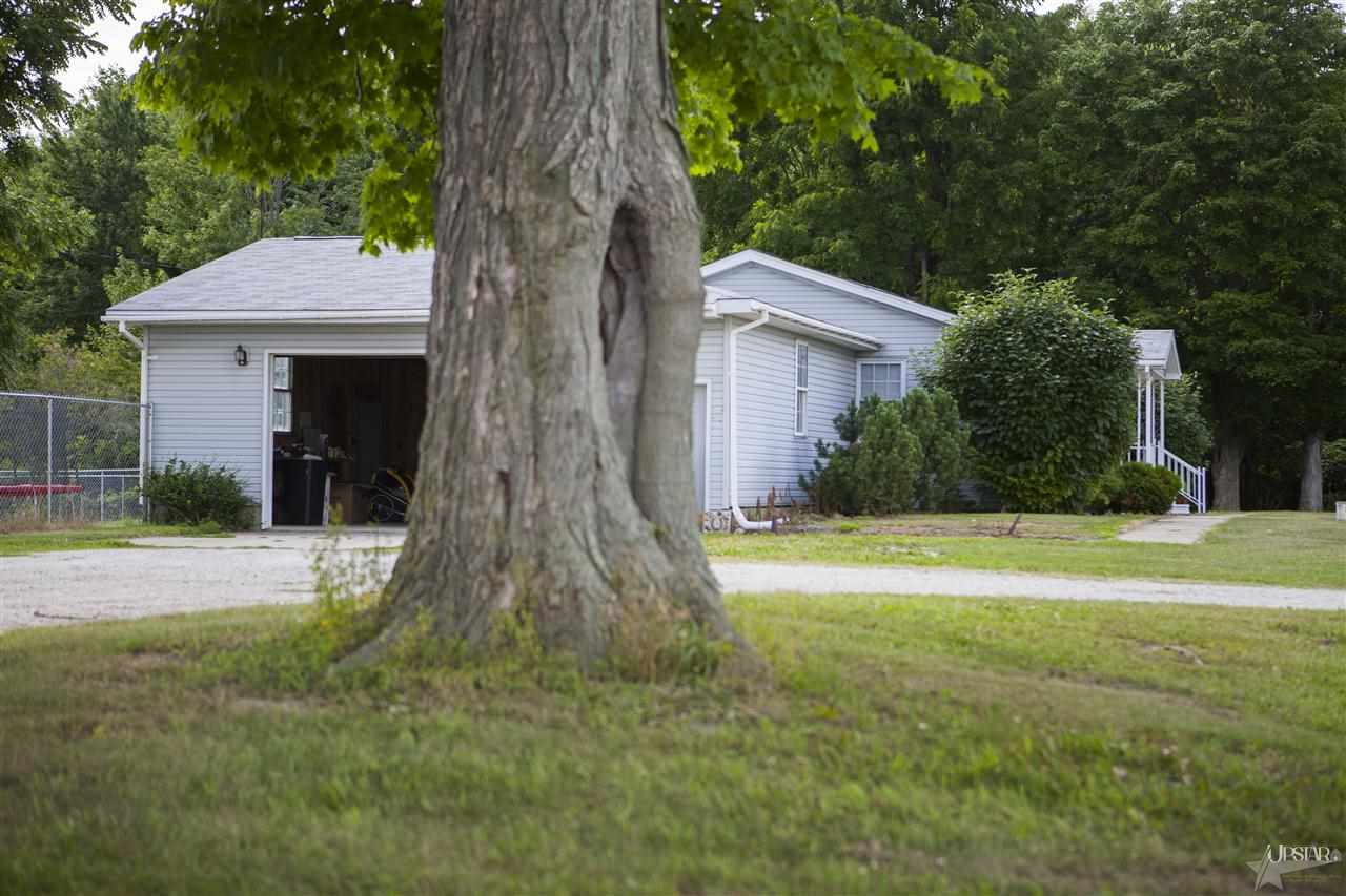 730 North Long Lake Road Albion, IN 46701 - Photo 26 of 27 Gallery Image 26