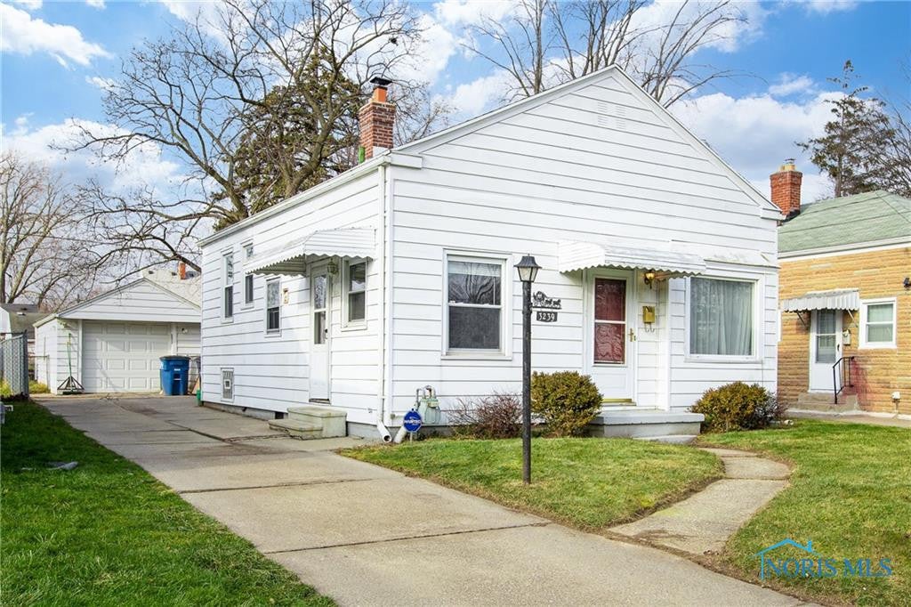 3239 Sherbrooke Road Toledo, OH 43606 - Photo 1 of 35 Gallery Image 1