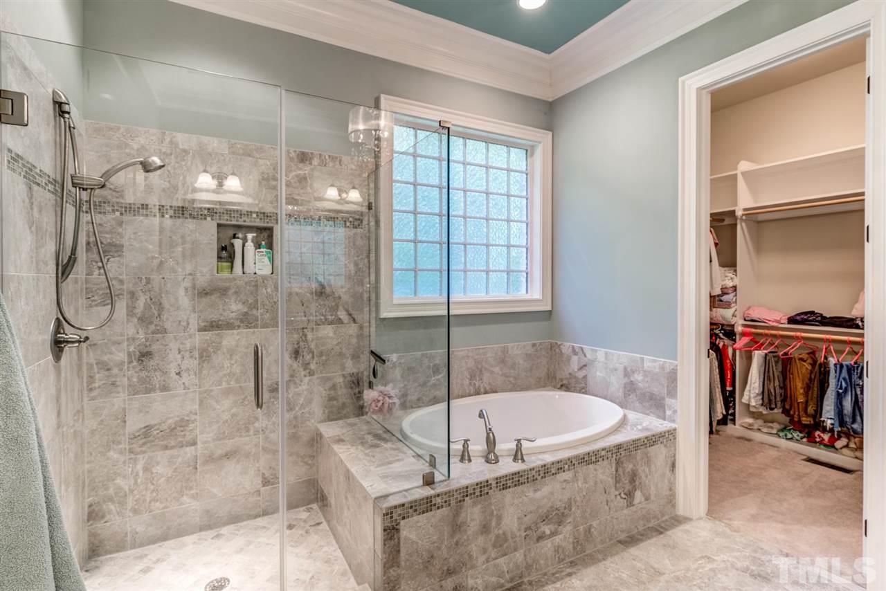 9012 Albatross Court Raleigh, NC 27613 - Photo 20 of 30