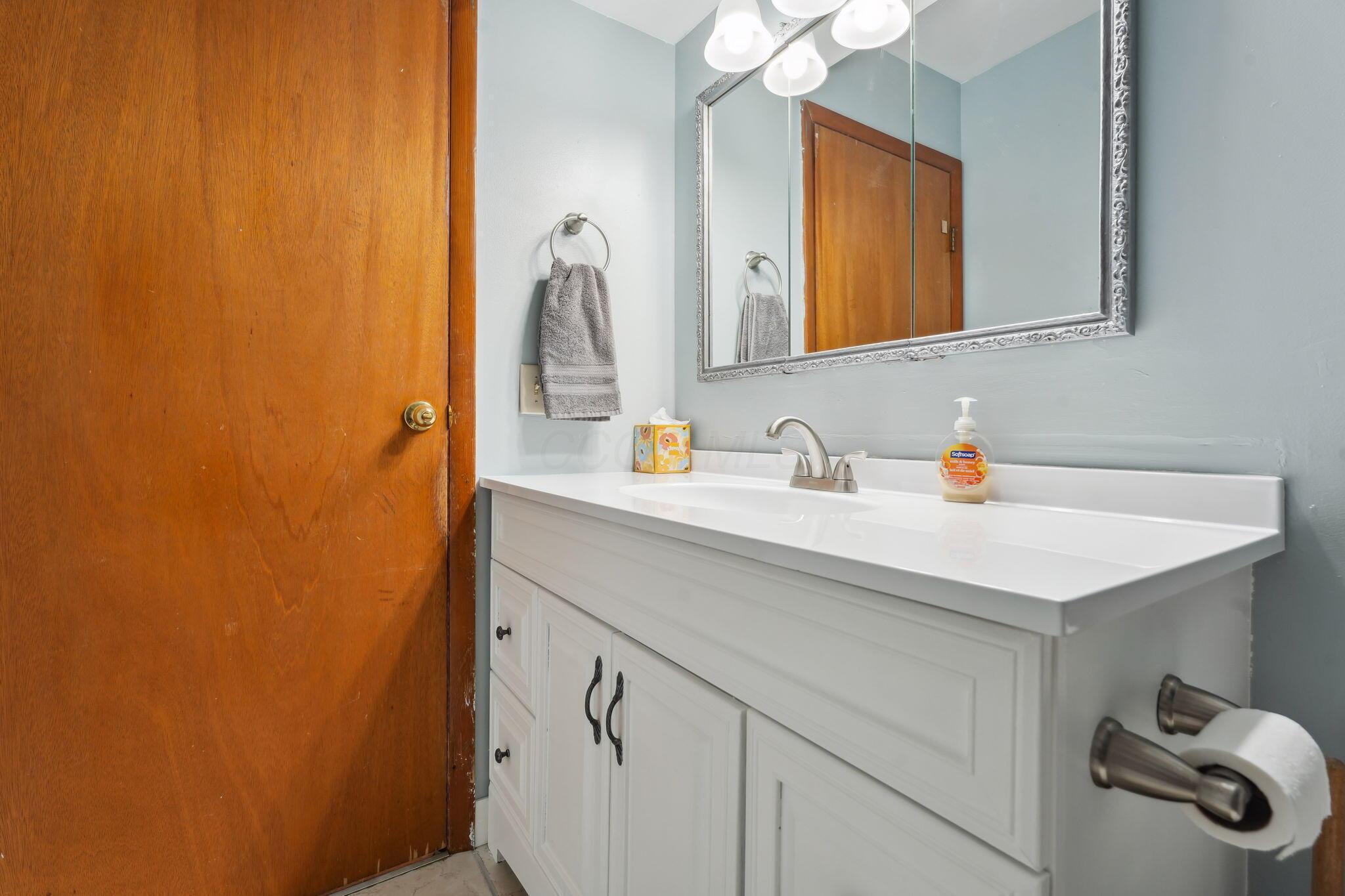 401 Smith Road Columbus, OH 43228 - Photo 28 of 50 21-web-or-mls-401-smith-rd