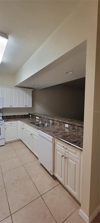 1561 Northwest 29 Road, Unit 7 Gainesville, FL 32605 - Photo 6 of 32