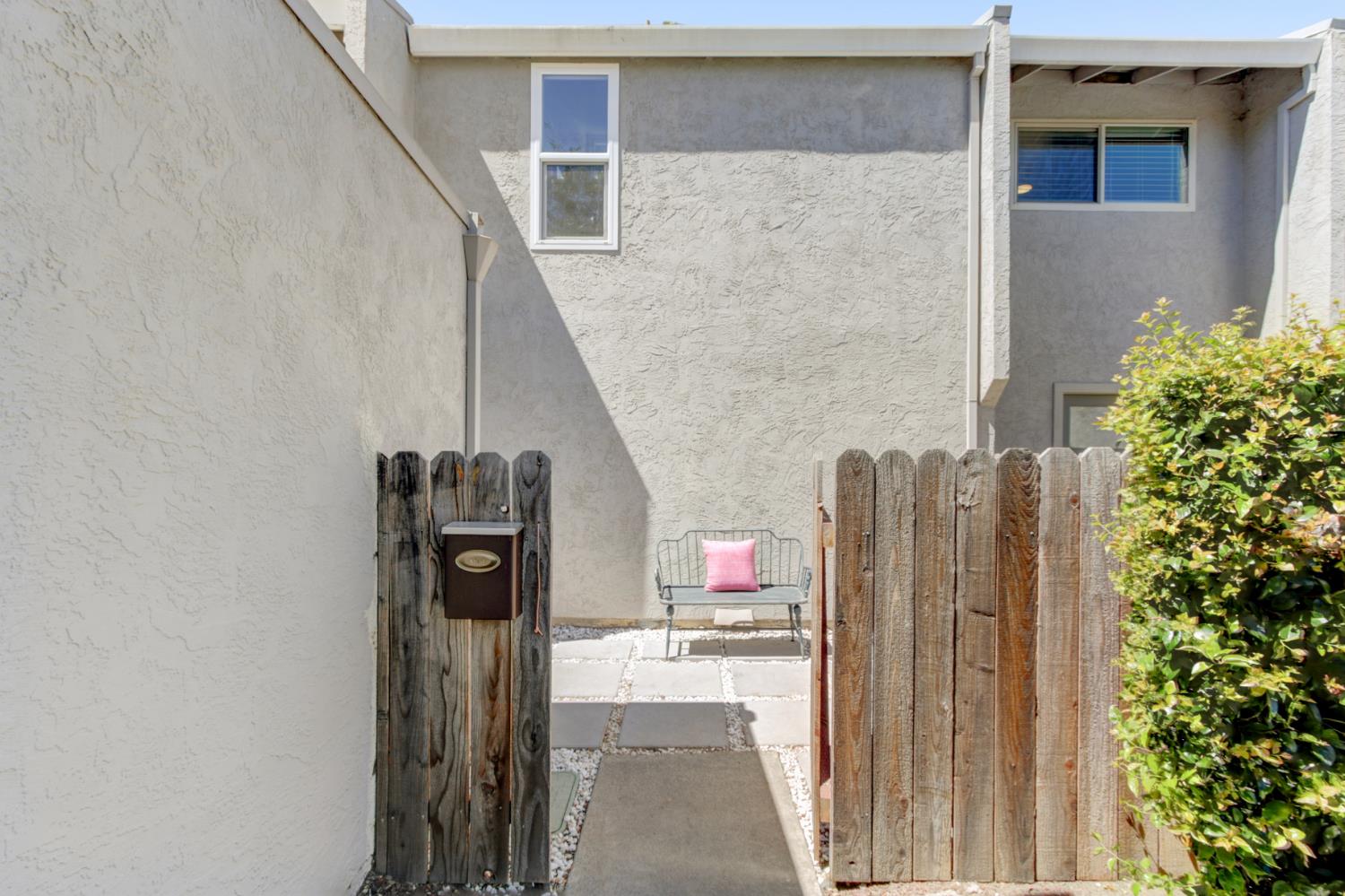 3215 Bermuda Avenue, Unit 7 Davis, CA 95616 - Photo 3 of 55