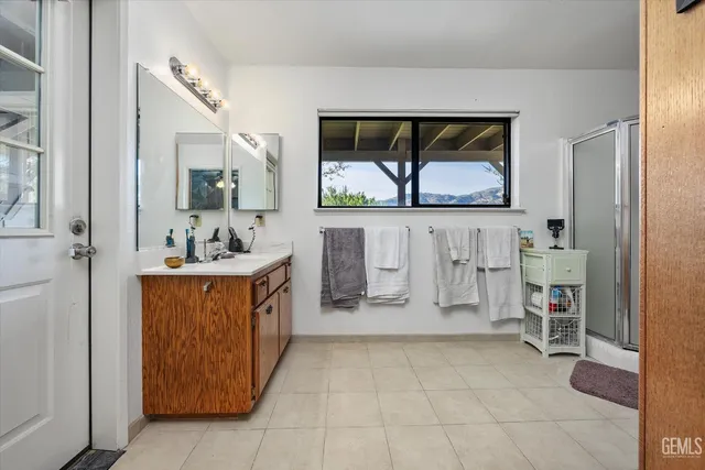 $599,999 | Undisclosed Address, Tehachapi, CA 93561