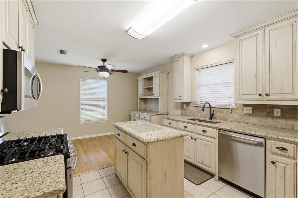 605 Maple Drive Pilot Point, TX 76258 - Photo 20 of 38