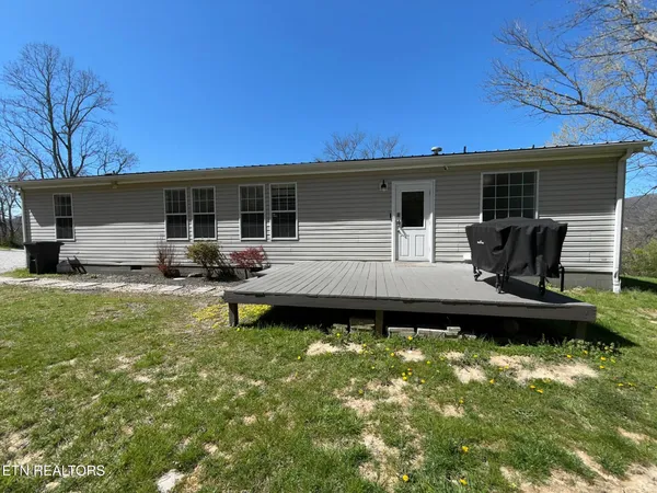 $189,900 | 1896 Branam Hill Road, Jellico, TN 37762