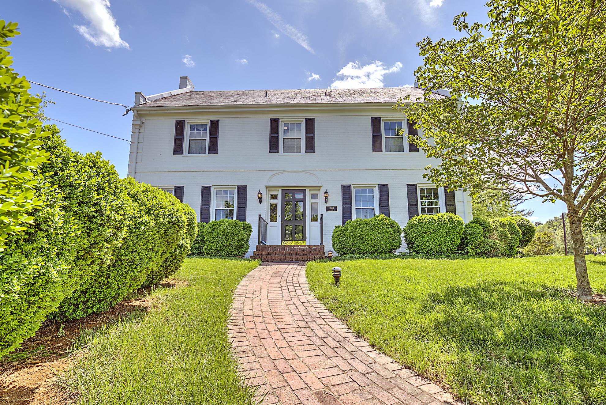 1640 Persinger Road Southwest Roanoke, VA 24015 - Photo 6 of 63 FrontView