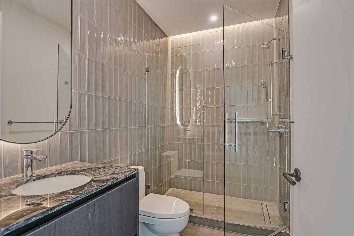 610 Davis Street, Unit 4404 Austin, TX 78701 - Photo 17 of 40