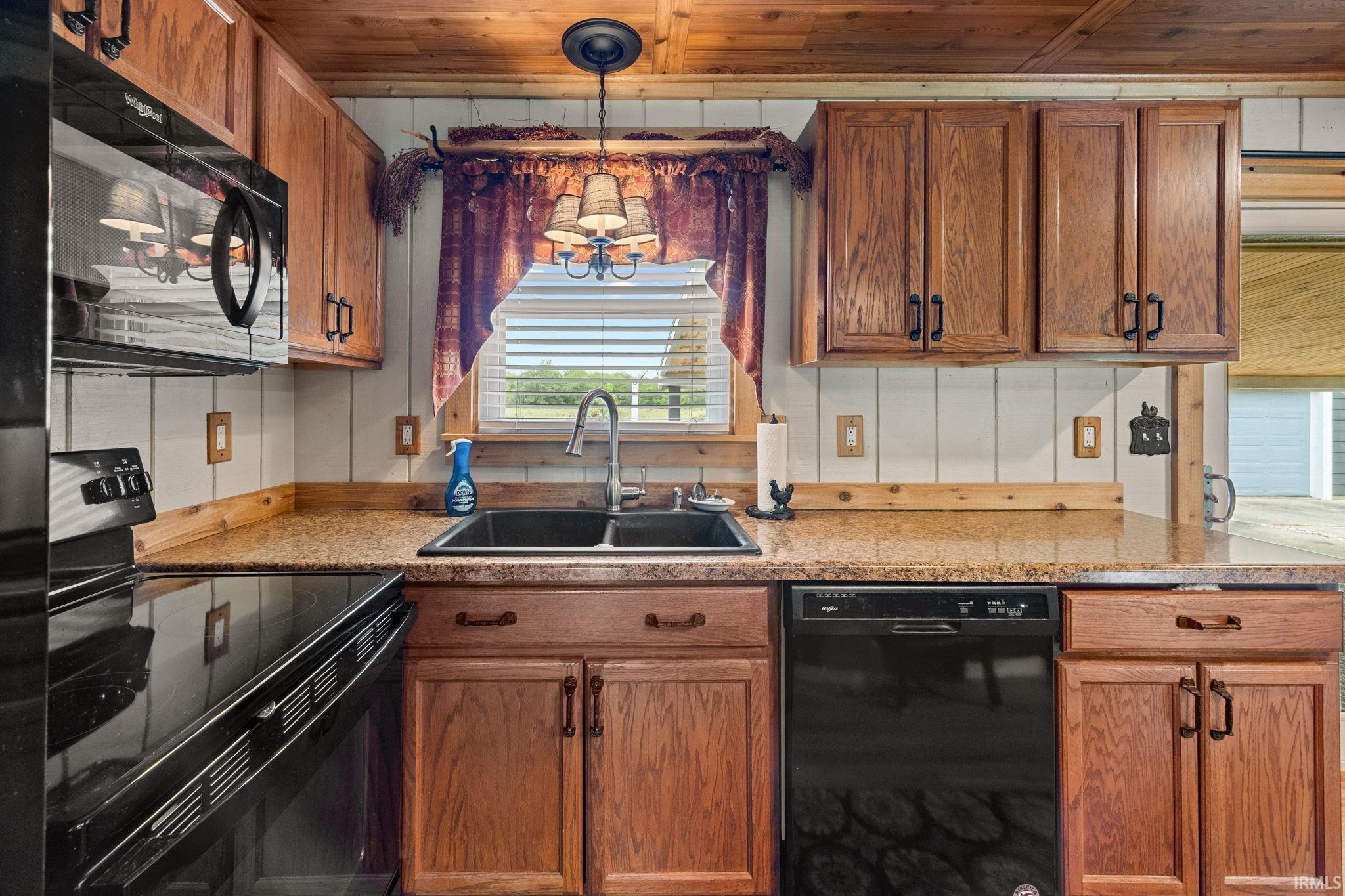 4512 South County Line Rd Point Attica, IN 47918 - Photo 8 of 35 Gallery Image 8