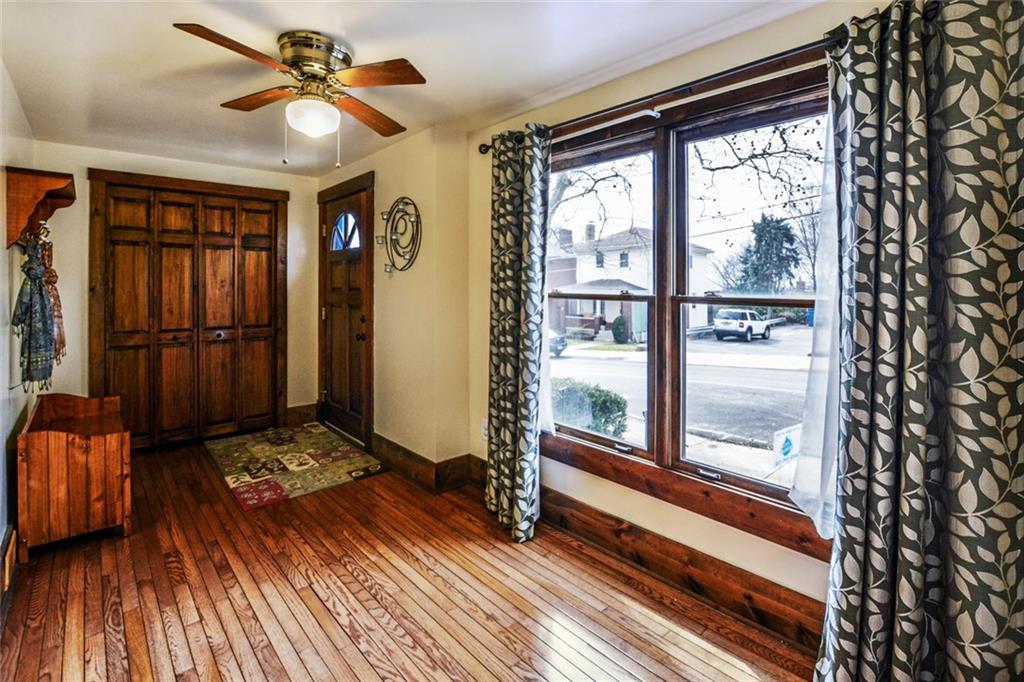 226 Ridgewood Avenue Pittsburgh, PA 15229 - Photo 2 of 25 Gallery Image 2