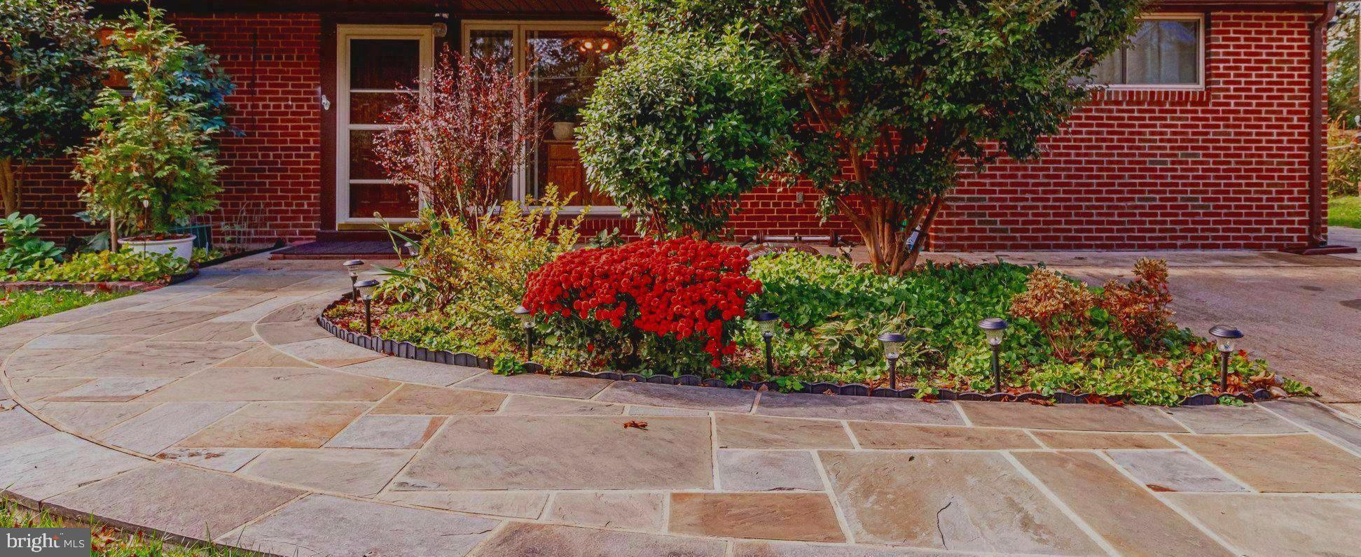 5213 Light Street Springfield, VA 22151 - Photo 2 of 31 Well-maintained flagstone entrance