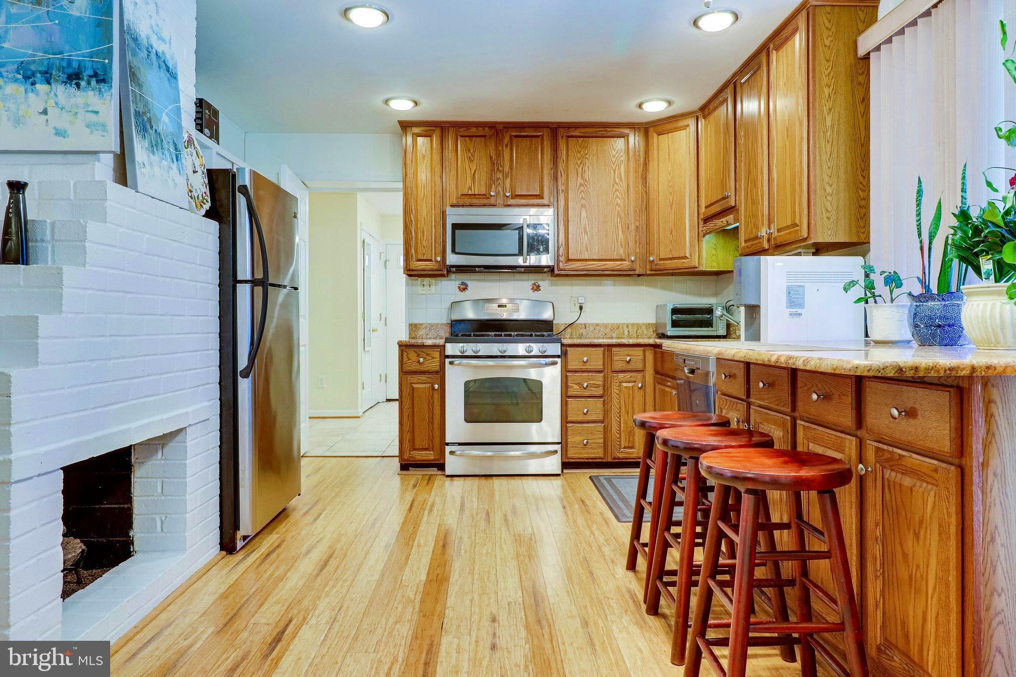5213 Light Street Springfield, VA 22151 - Photo 7 of 31