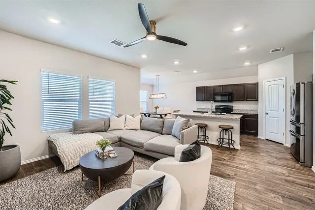 $1,650 | 6404 Diamondleaf Bend, Austin, TX 78724