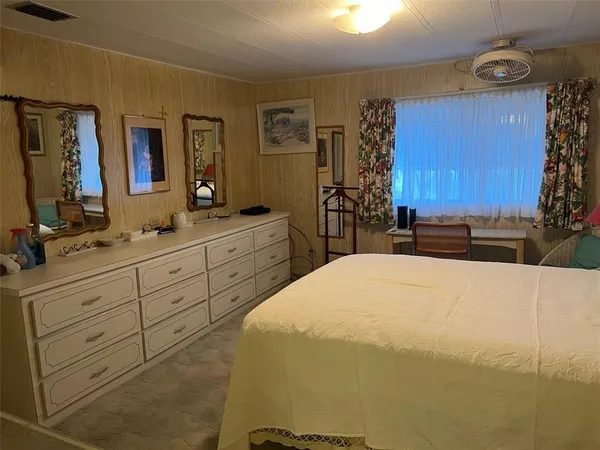 $139,900 | 201 Royal Palm Circle, Largo, FL 33778