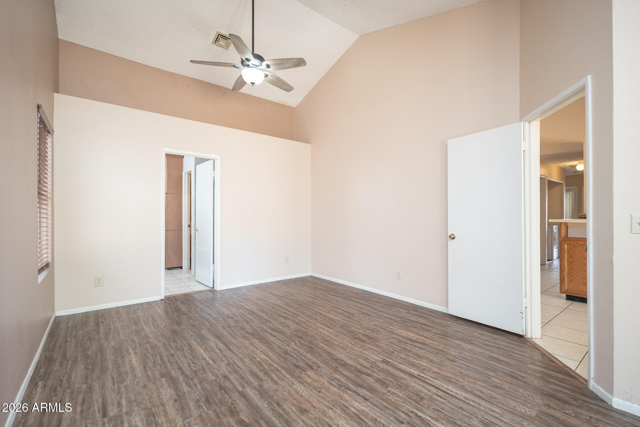 6432 West Grandview Road Glendale, AZ 85306 - Photo 5 of 38