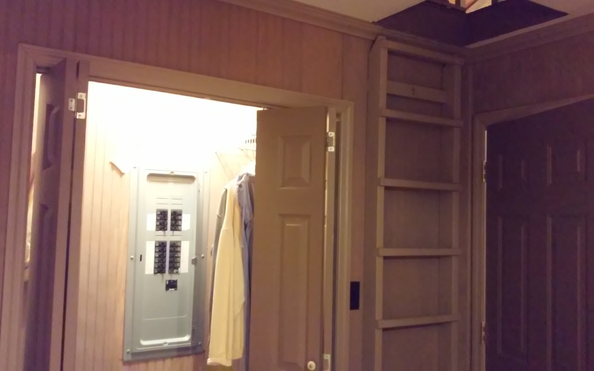 8200 Bethel Road Prospect, TN 38477 - Photo 29 of 50 a view of a bathroom with a glass door