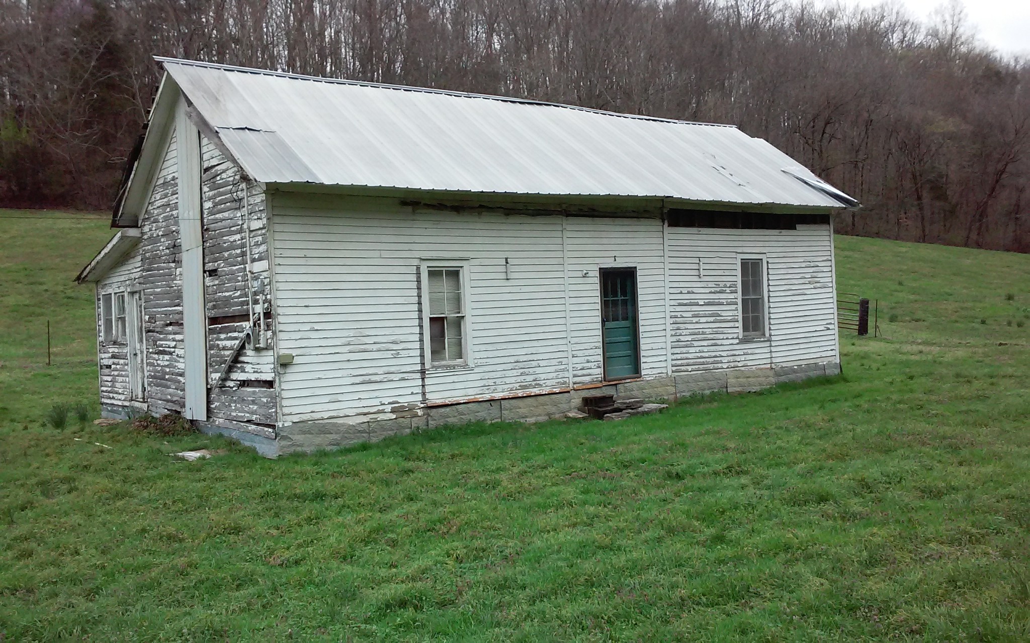 8200 Bethel Road Prospect, TN 38477 - Photo 45 of 50 a view of a backyard