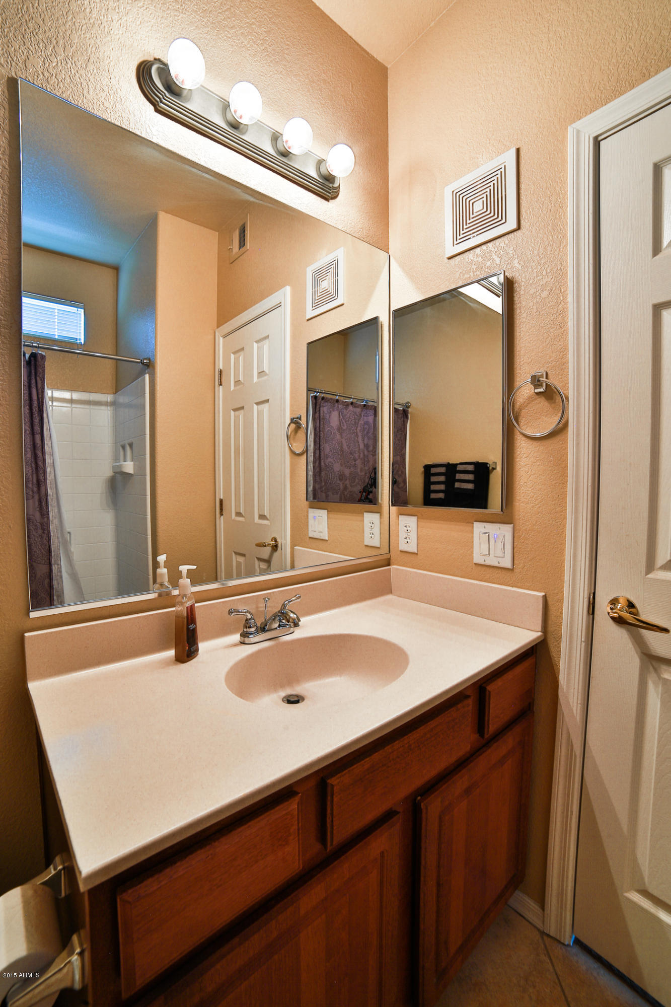 18250 North Cave Creek Road, Unit 116 Phoenix, AZ 85032 - Photo 19 of 32 N64A3592