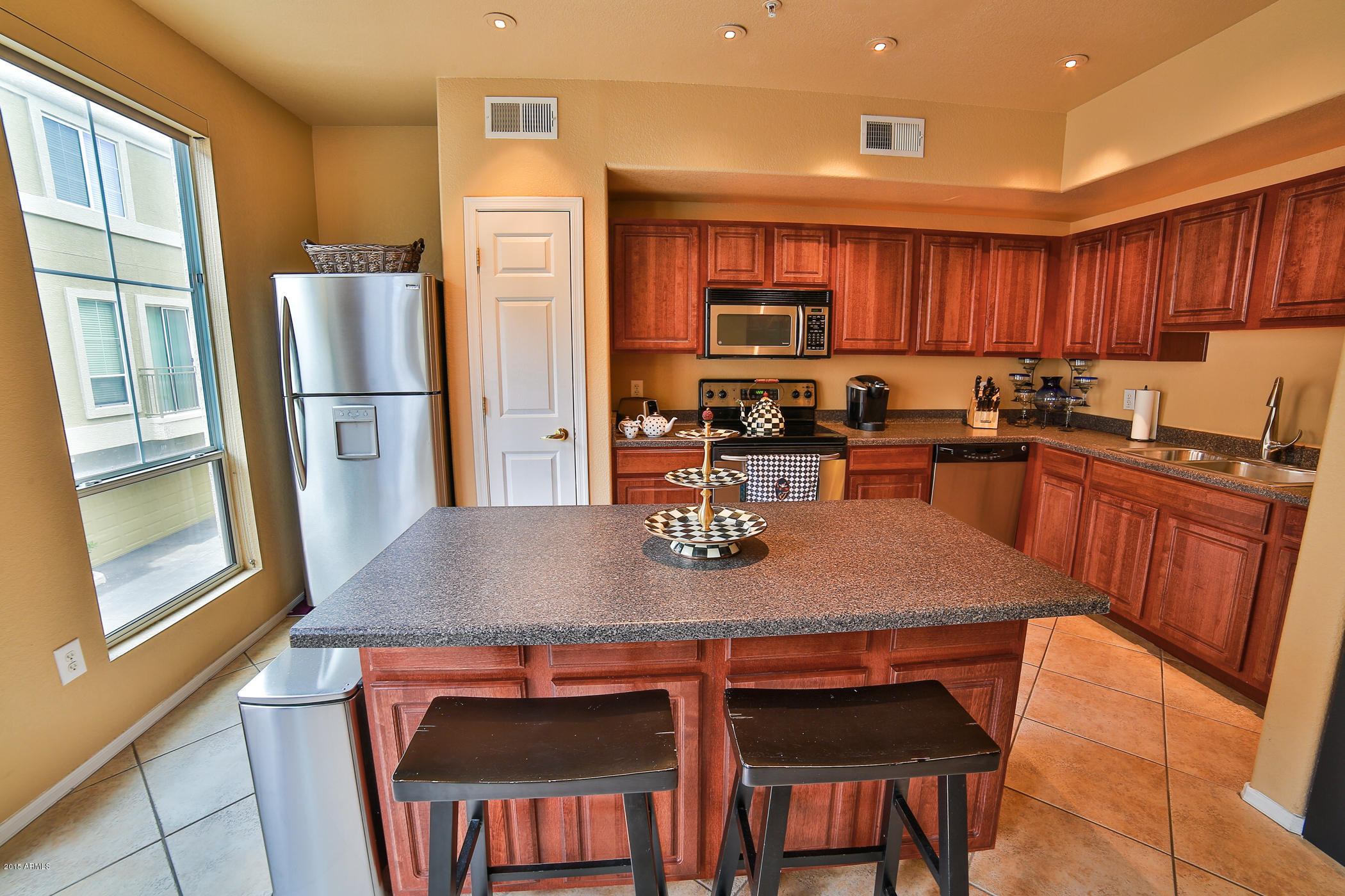18250 North Cave Creek Road, Unit 116 Phoenix, AZ 85032 - Photo 6 of 32 N64A3528