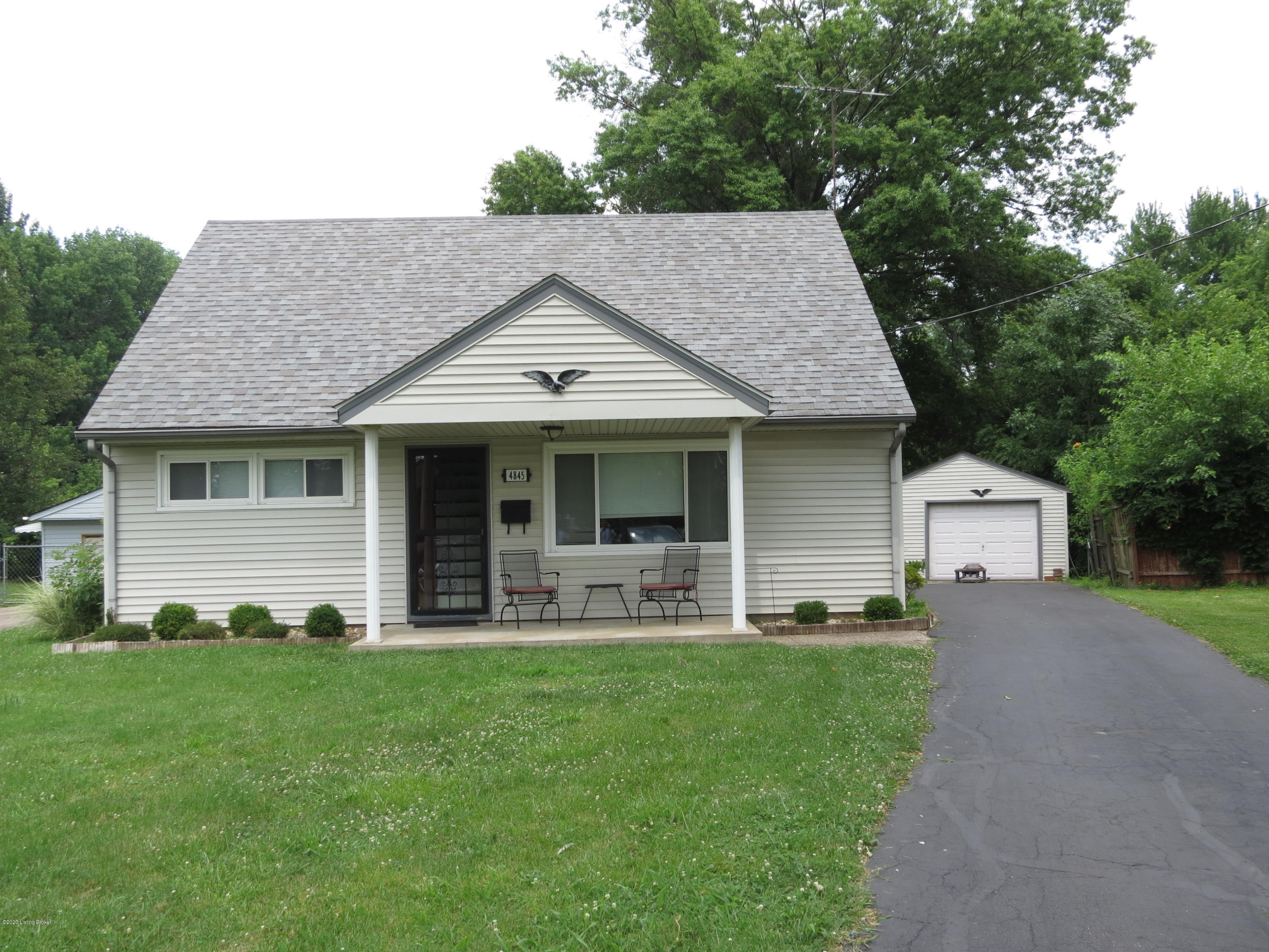 4845 Redstart Road Louisville, KY 40213 - Photo 1 of 19 IMG_0024