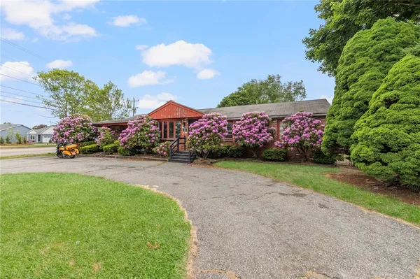 $375,000 | 145 Crane Street, Warwick, RI 02889