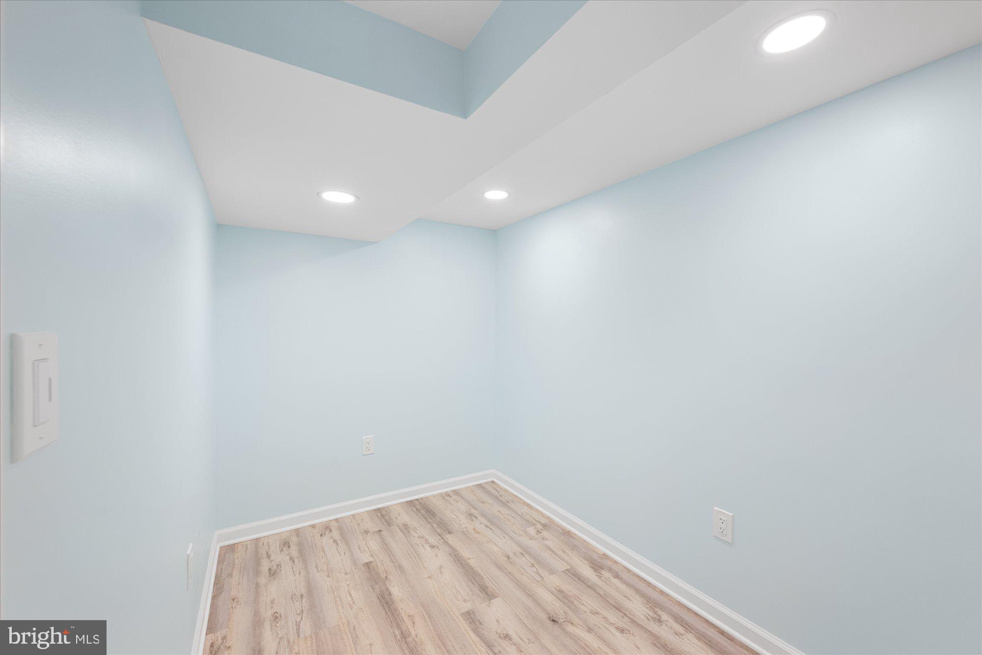 1706 Lansdowne Way Silver Spring, MD 20910 - Photo 30 of 42 Storage