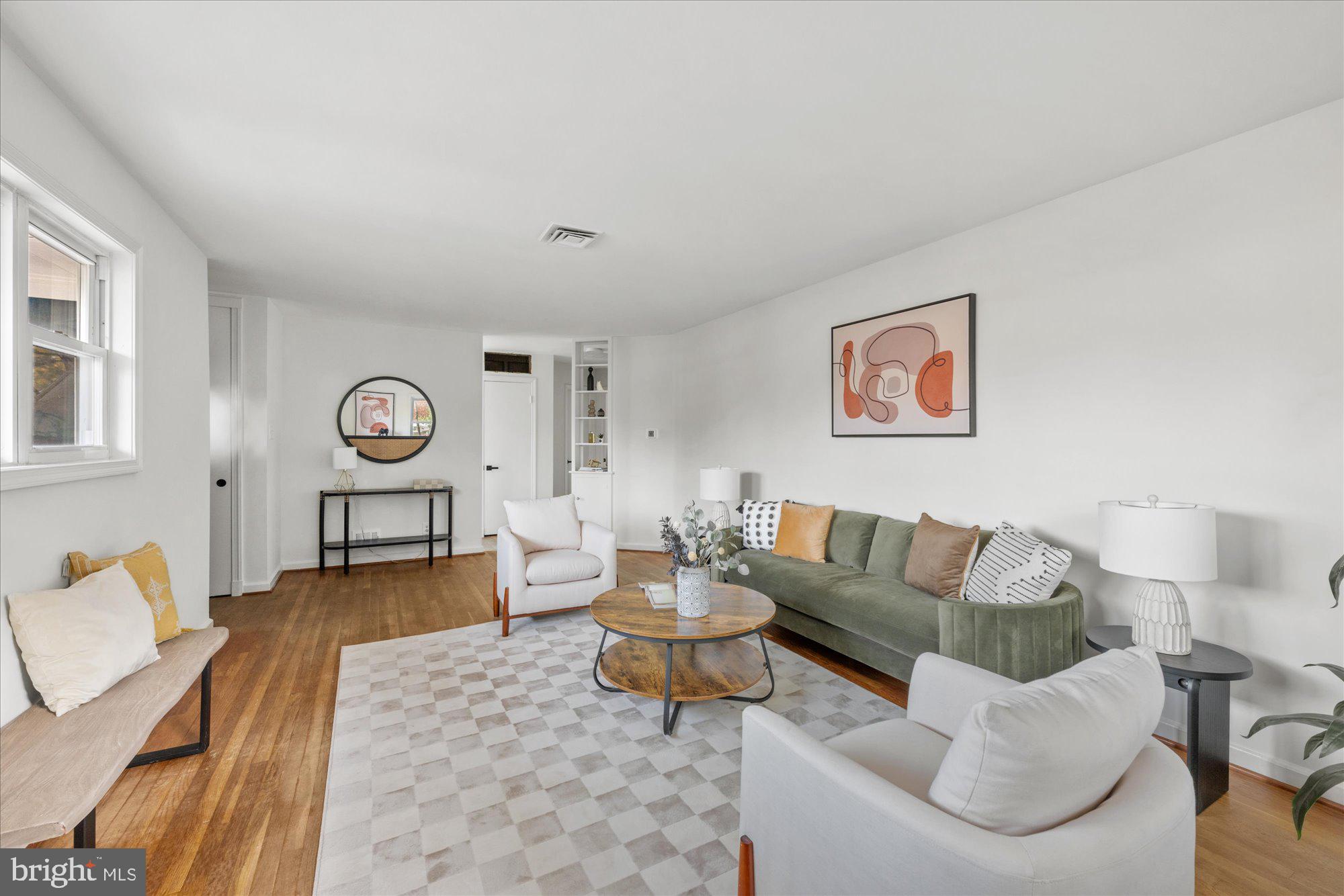 1706 Lansdowne Way Silver Spring, MD 20910 - Photo 7 of 42