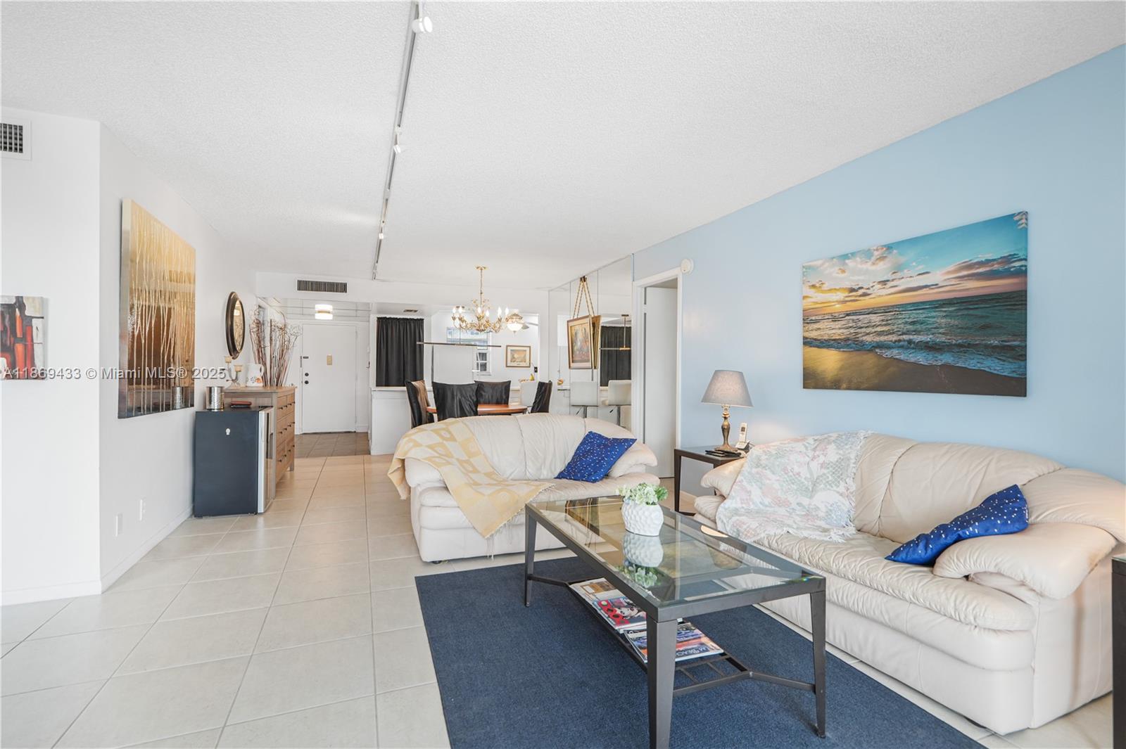 6100 Northwest 2nd Avenue, Unit 423 Boca Raton, FL 33487 - Photo 31 of 43 Open Concept