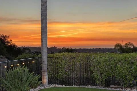 $1,539,000 | 1122 Via Vera Cruz, San Marcos, CA 92078