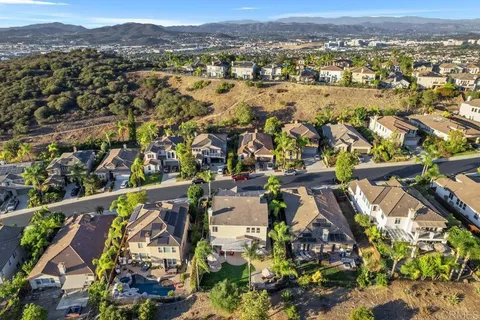 $1,539,000 | 1122 Via Vera Cruz, San Marcos, CA 92078