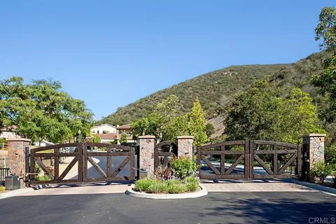$1,539,000 | 1122 Via Vera Cruz, San Marcos, CA 92078