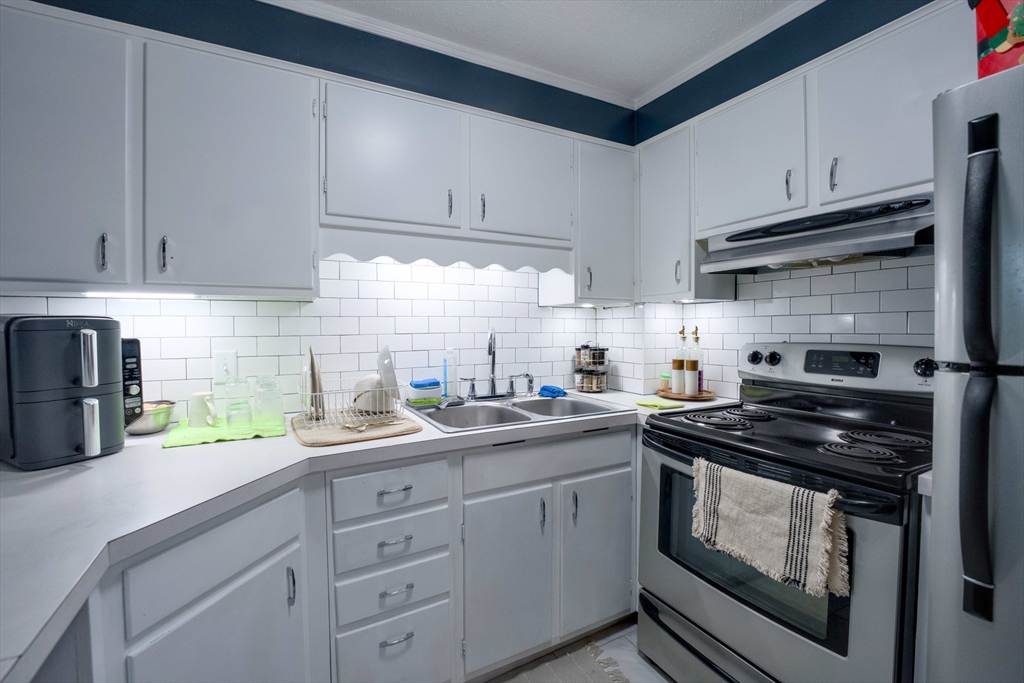 45 Oval Road, Unit 34 Quincy, MA 02170 - Photo 6 of 12