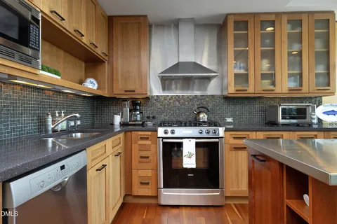 $885,000 | 601 West Rosemary Street, Unit 905, Chapel Hill, NC 27516