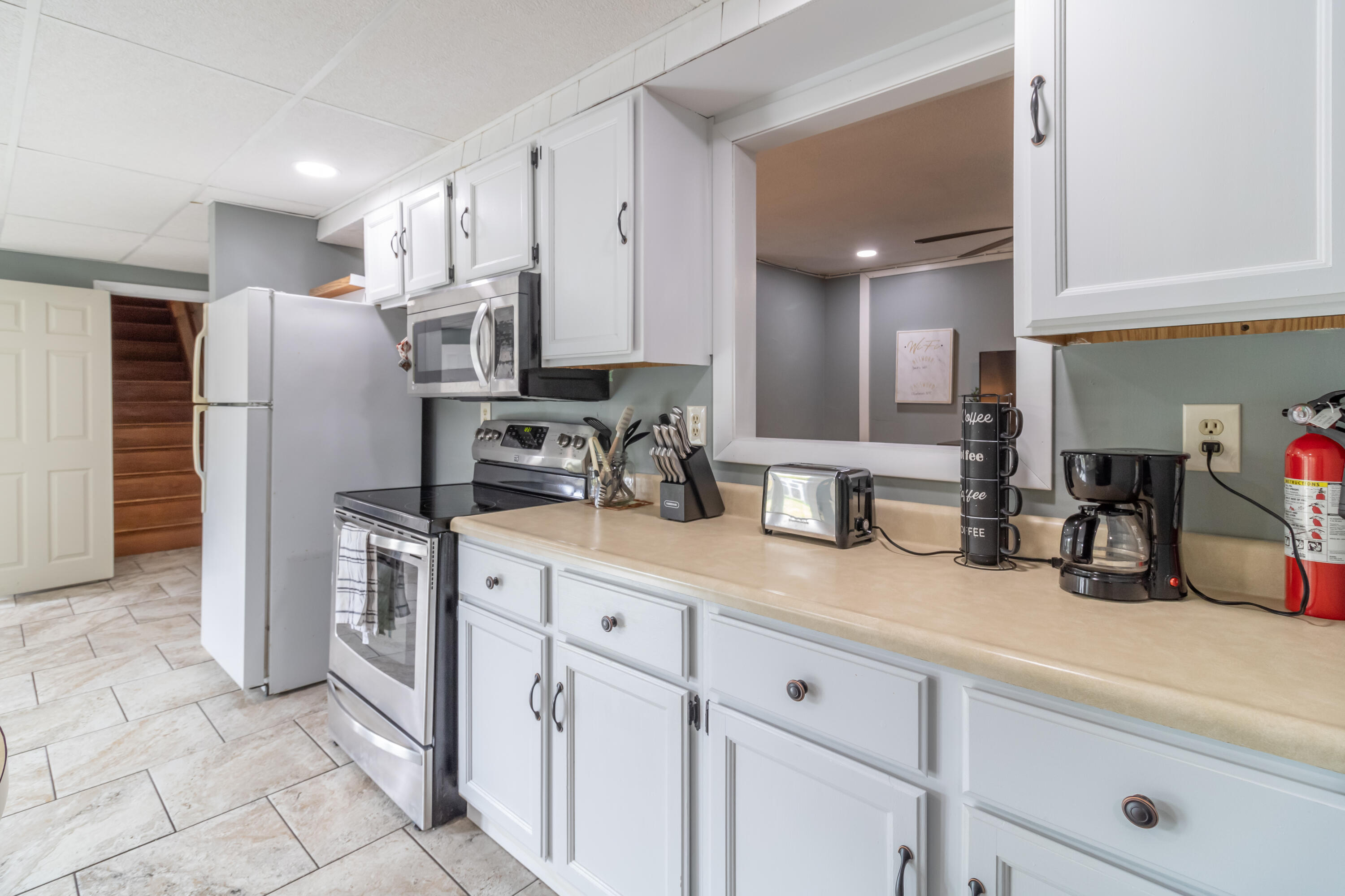278 Sunset Road Deer Isle, ME 04627 - Photo 45 of 75 278 Sunset Road Interiors-34