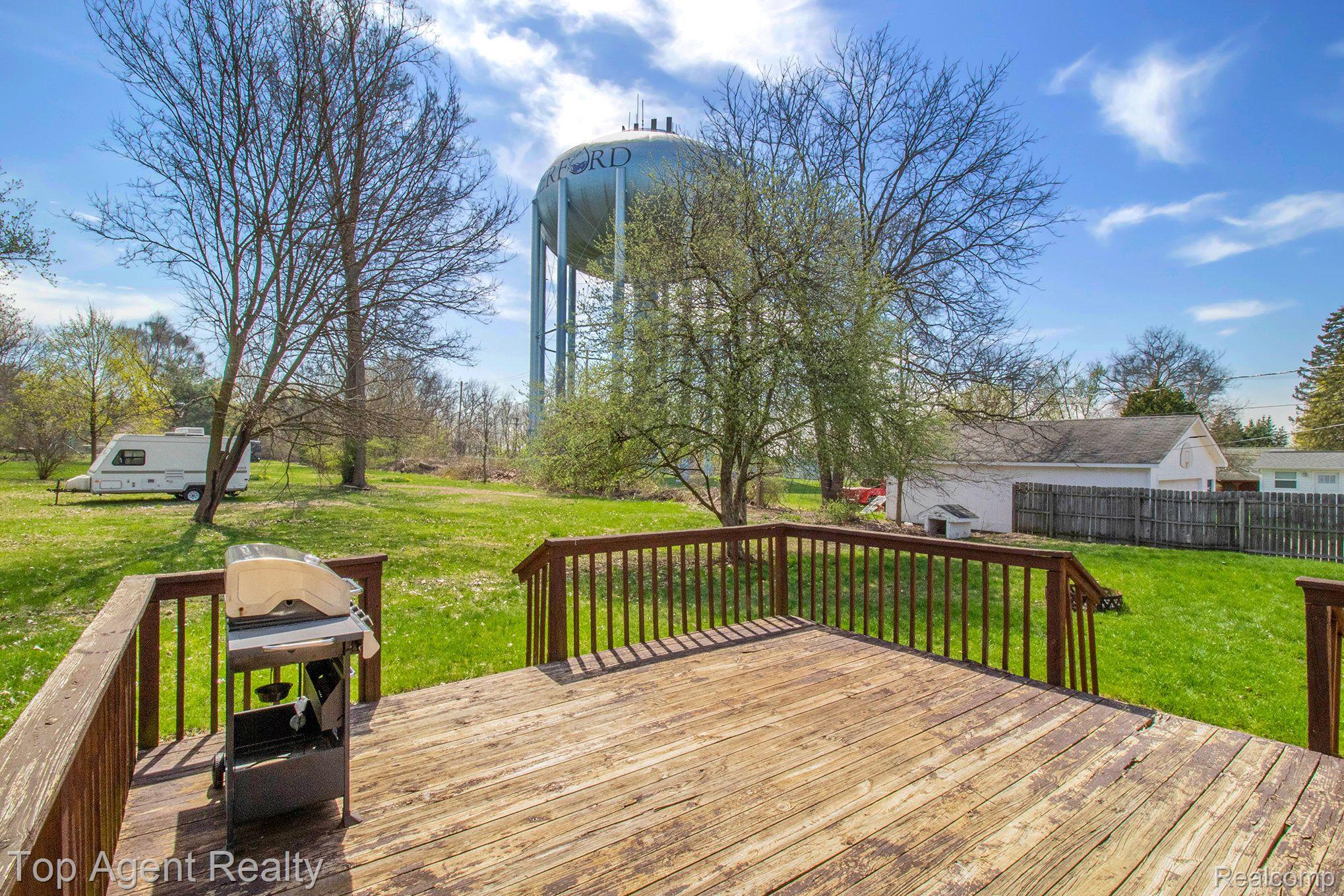 3429 Shaddick Road Waterford, MI 48328 - Photo 15 of 17