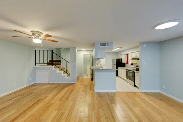 $120,000 | 18800 Egret Bay Boulevard, Unit 201, Webster, TX 77058