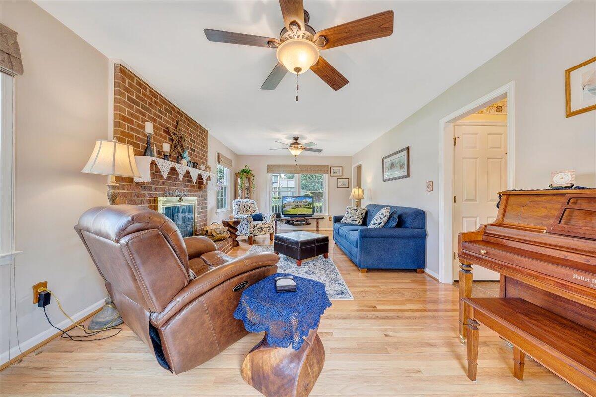 5312 Huntridge Road Roanoke, VA 24012 - Photo 7 of 47 07-MIB03115