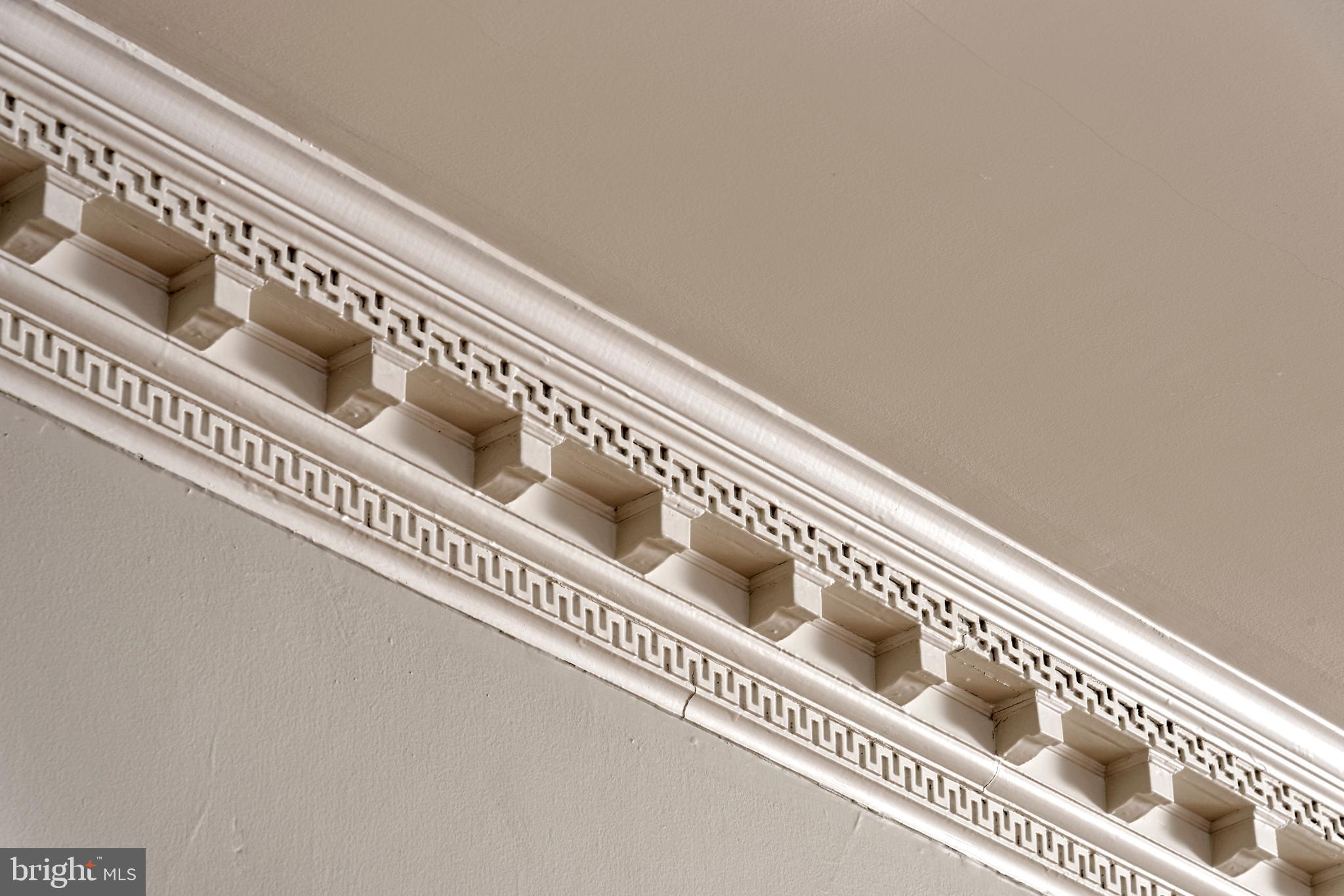 2224 Crenshaw Road Upperville, VA 20184 - Photo 20 of 50 View of the extensive moulding in the living room