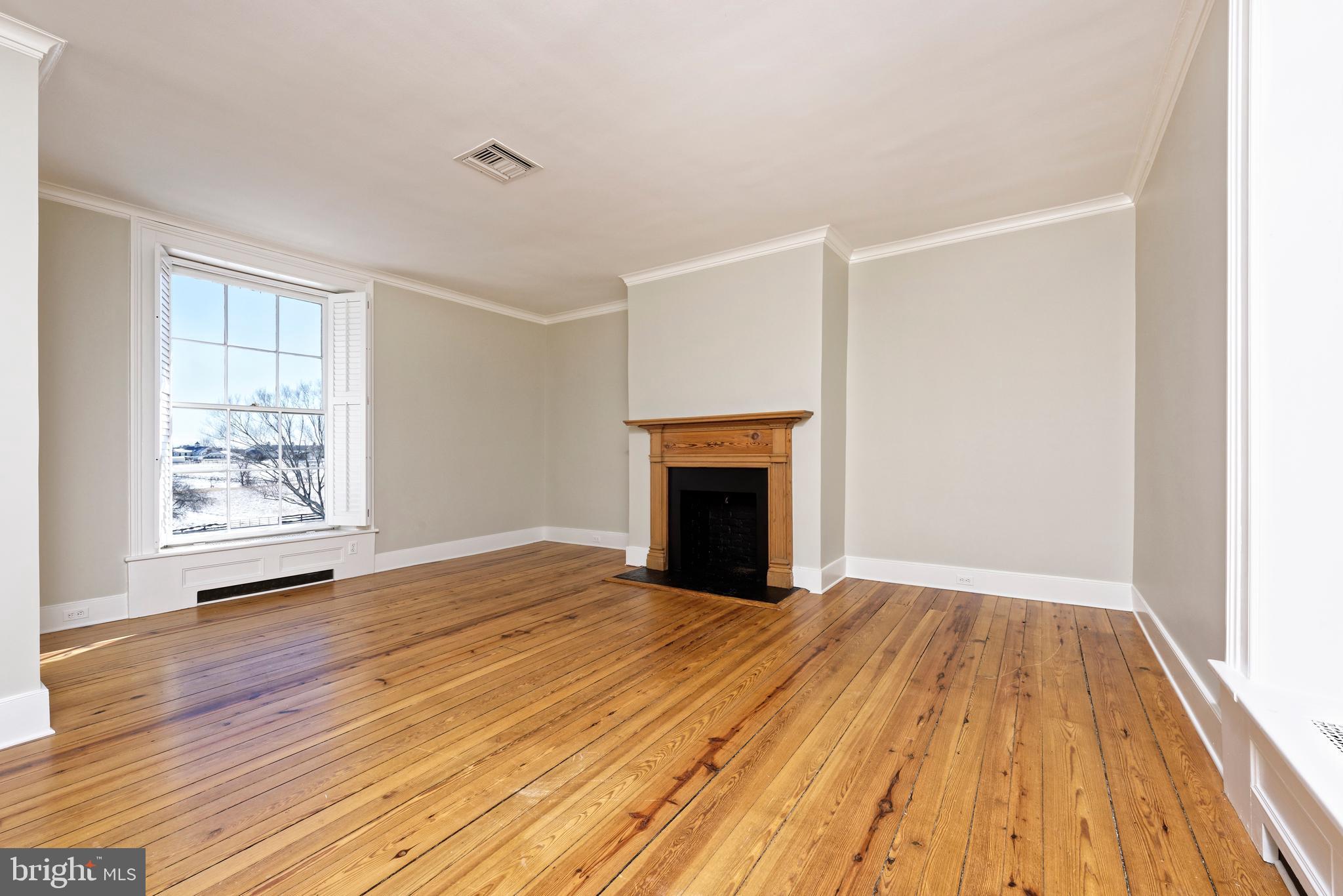 2224 Crenshaw Road Upperville, VA 20184 - Photo 31 of 50 Guest bedroom #4 with gleaming hardwood floors