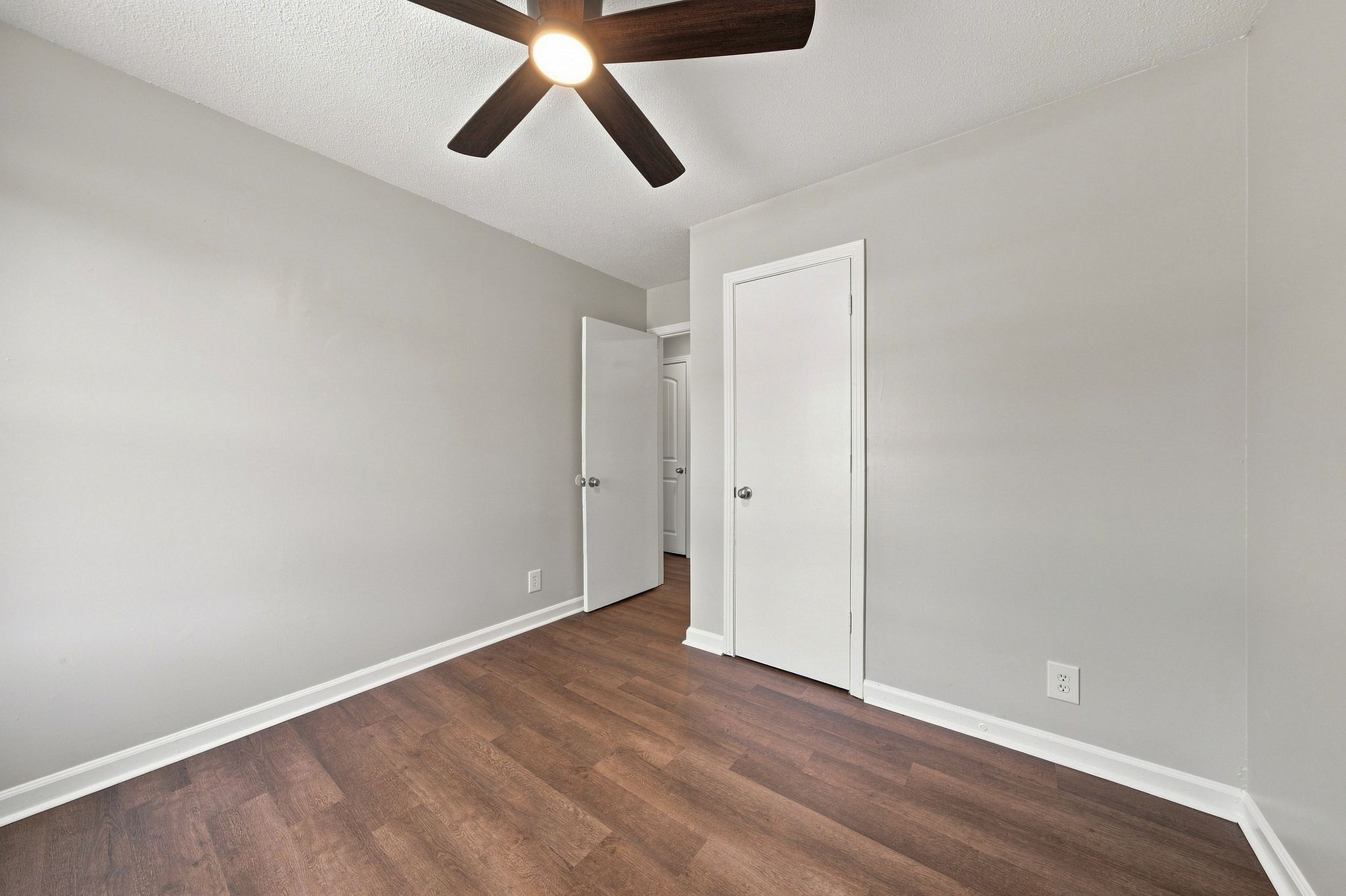 806 Kingsbury Road Clarksville, TN 37040 - Photo 15 of 27 Gallery Image 15