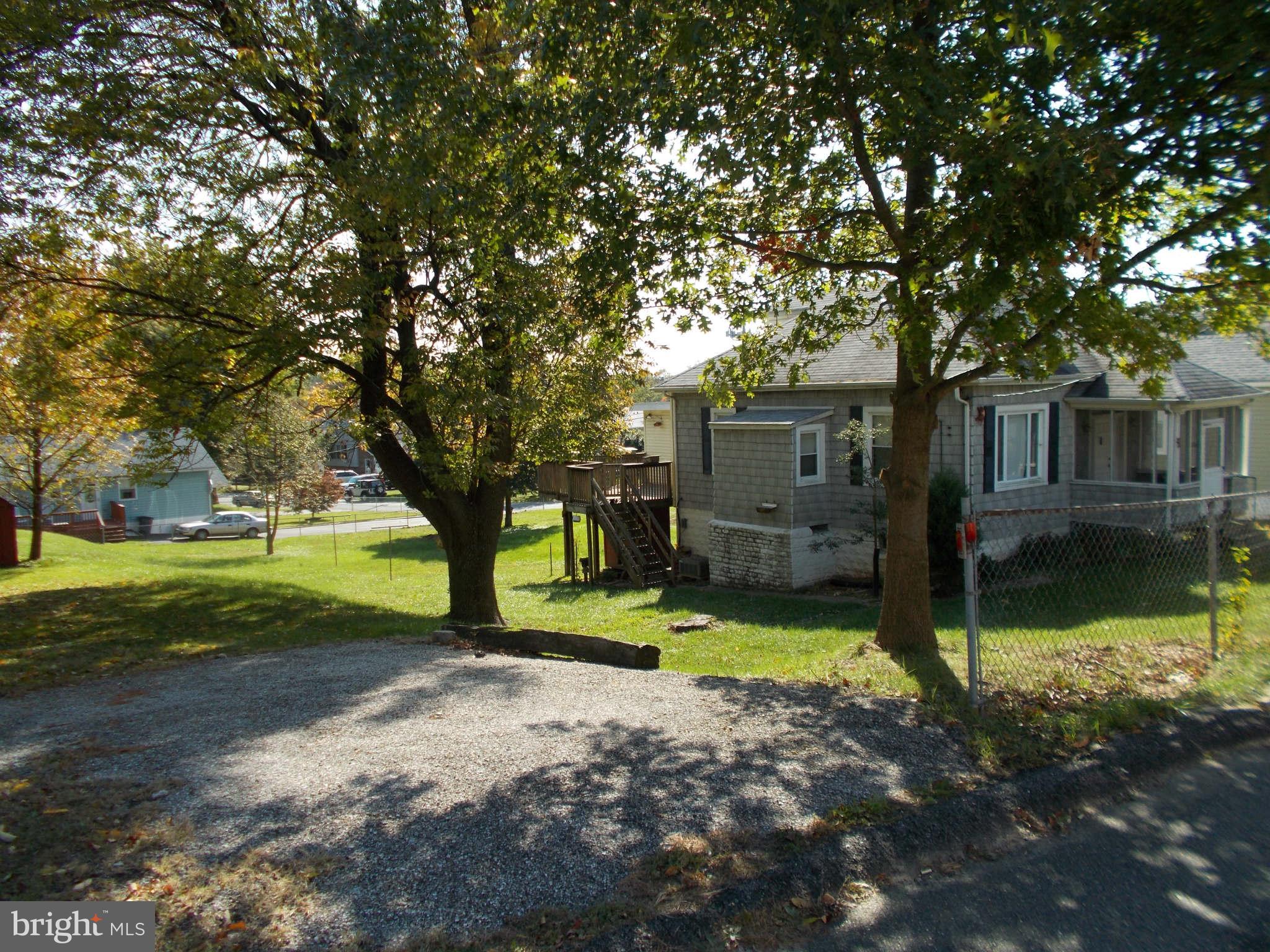 4125 Old Washington Road Baltimore, MD 21227 - Photo 4 of 6 Exterior (General)