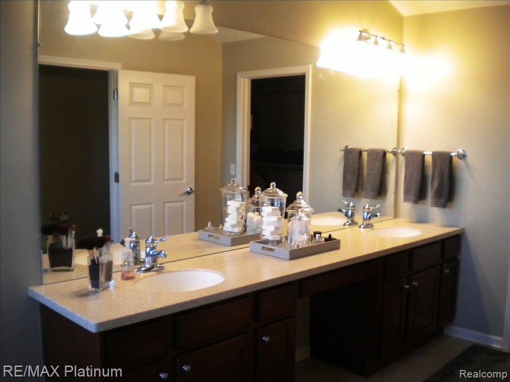4300 Merriman Loop Howell, MI 48843 - Photo 20 of 25 Master Bath
