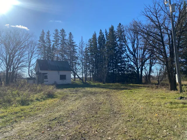 $110,000 | 25913 County Road 129, Roseau, MN 56751