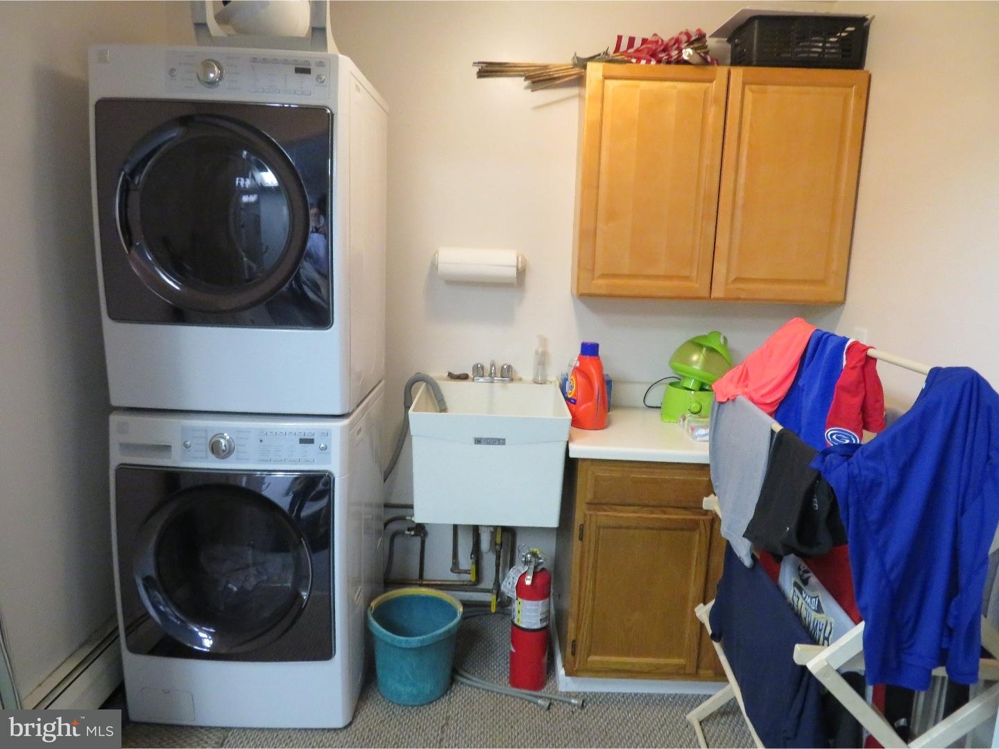15 Flamehill Road Levittown, PA 19056 - Photo 21 of 25 Laundry Room