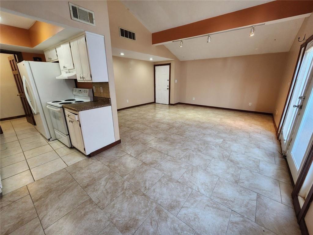 3186 Quince Tree Lane Decatur, GA 30034 - Photo 6 of 24 a view of kitchen and utility room