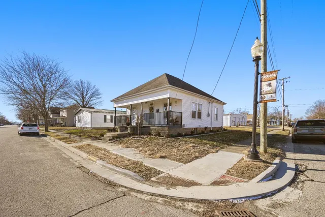 $172,500 | 345 North Walnut Street, Osgood, IN 47037