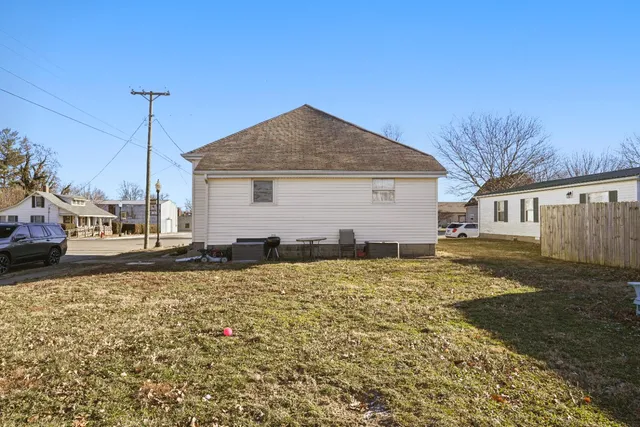 $172,500 | 345 North Walnut Street, Osgood, IN 47037