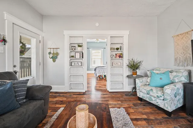 $172,500 | 345 North Walnut Street, Osgood, IN 47037