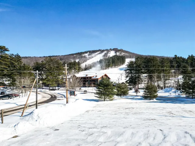$1,950,000 | 7 Black Diamond Road, Conway, NH 03860