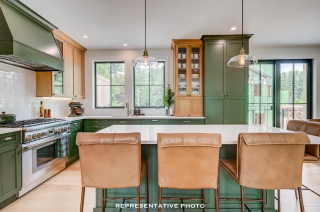 $1,950,000 | 7 Black Diamond Road, Conway, NH 03860